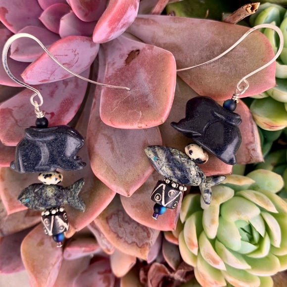 Black Rabbit & Fish Fetish Earrings - Picture 5 of 14